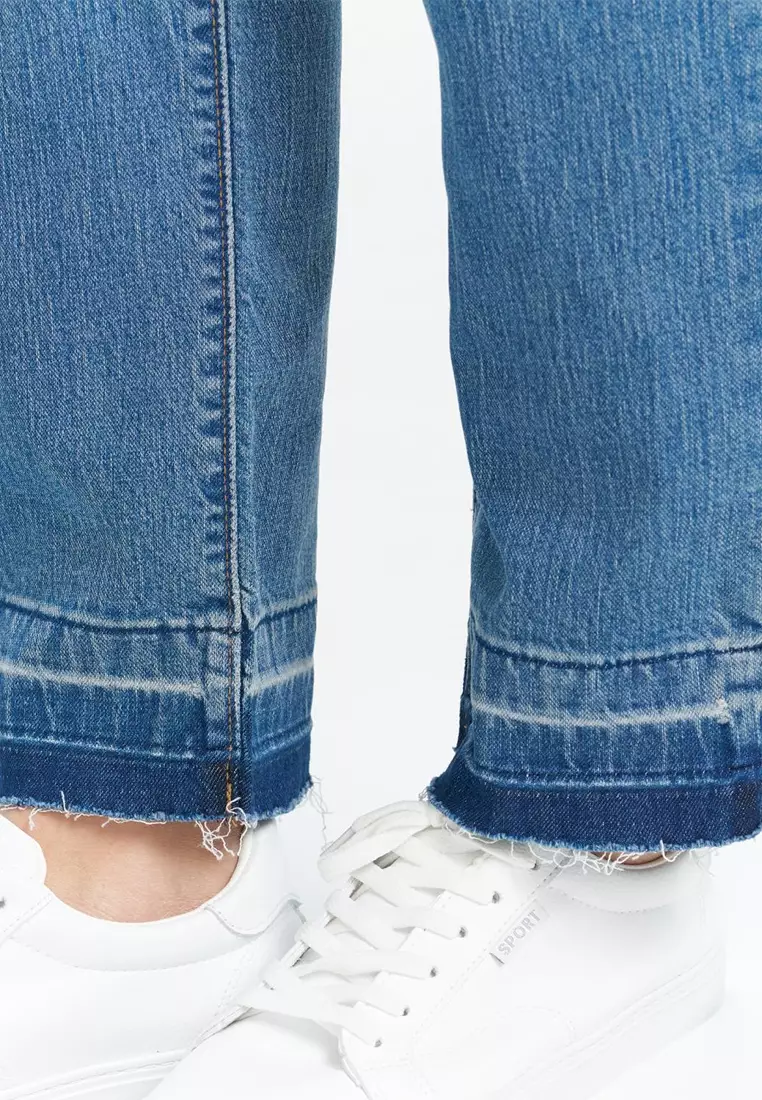 Levi’s®  Women's 724™ Performance Cool High-Waisted Straight Jeans