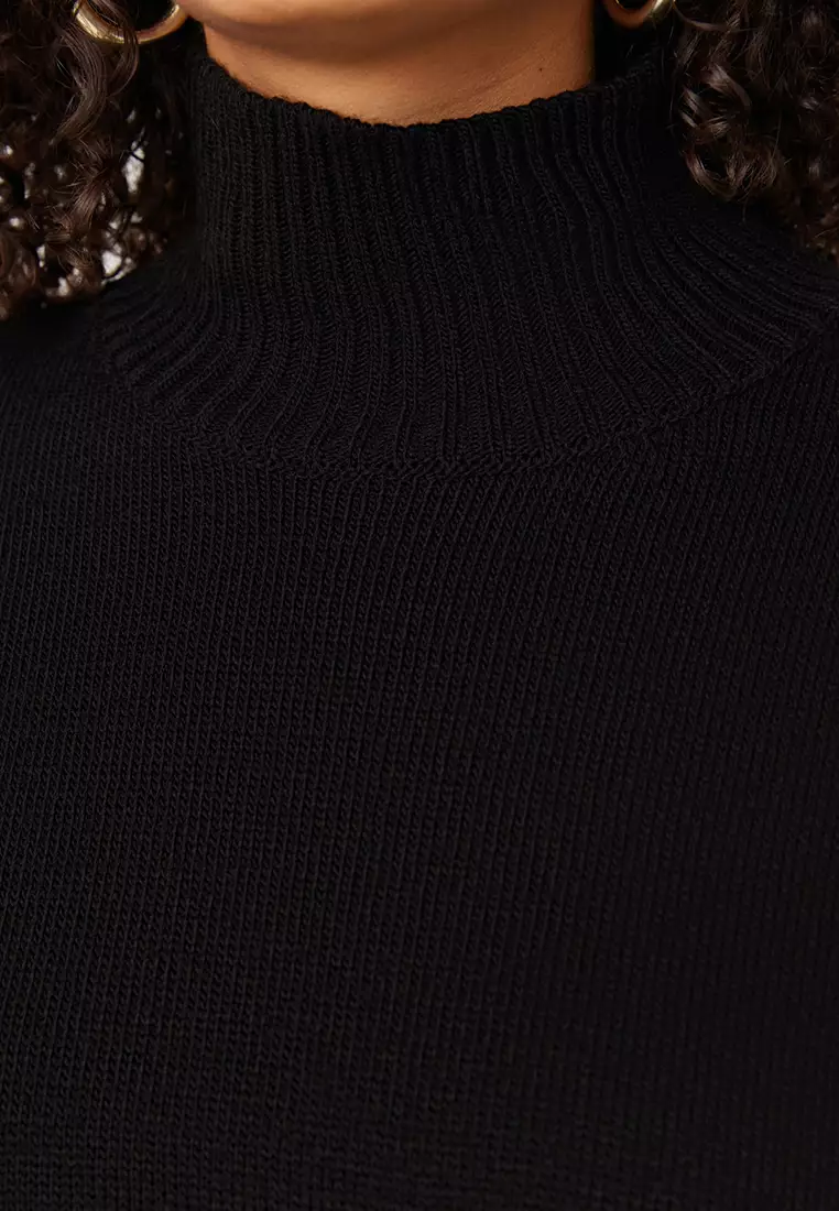Plus Size Turtleneck Knit Sweater