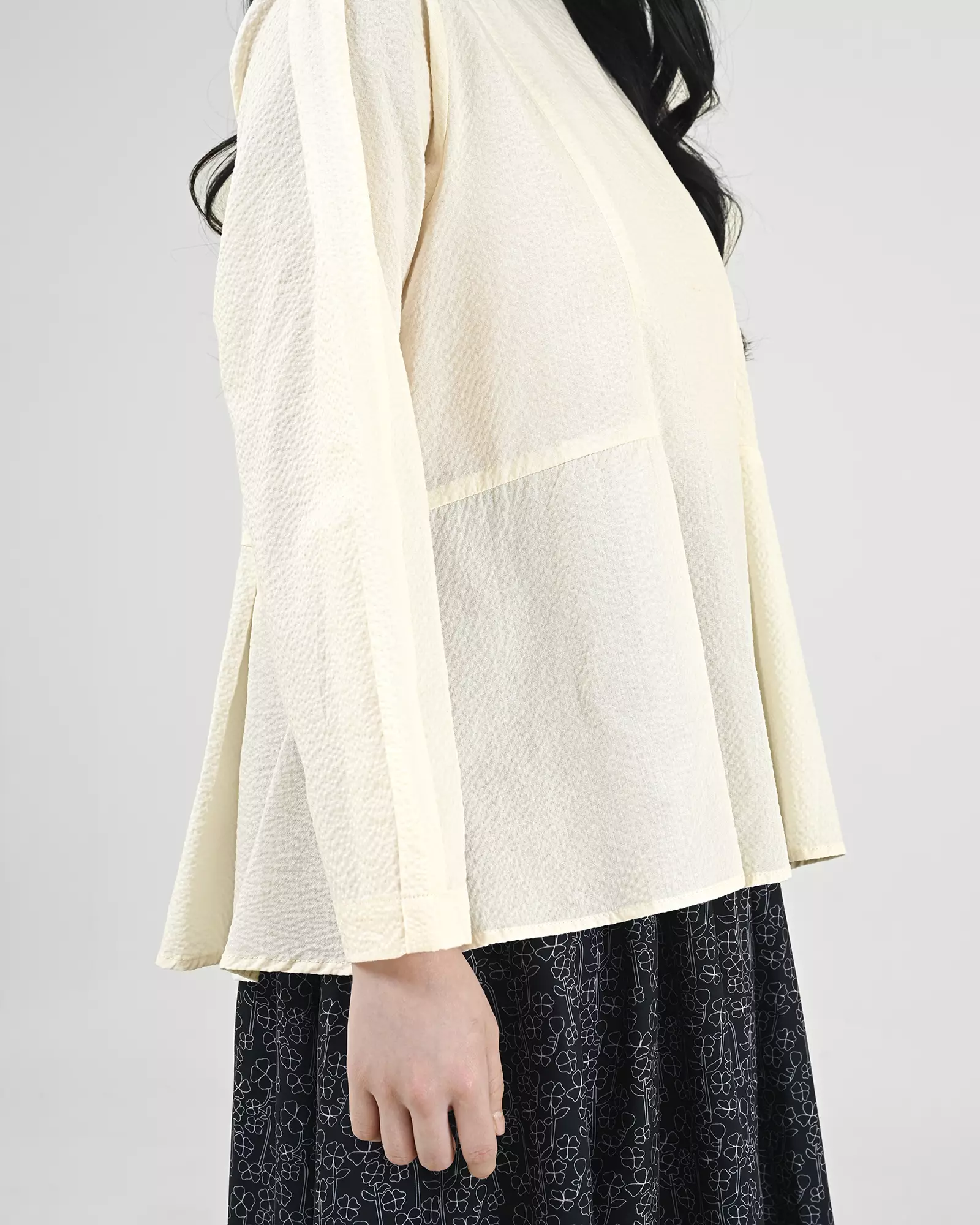 Geulis.id DAMI BLOUSE - Cream
