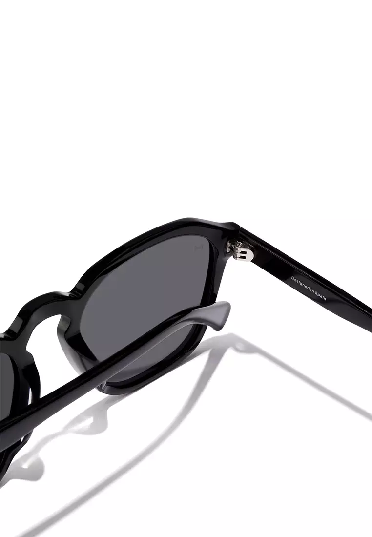 HAWKERS POLARIZED Black BLACKJACK XL ASIAN FIT Sunglasses for Men and Women. Official Product Designed in Spain