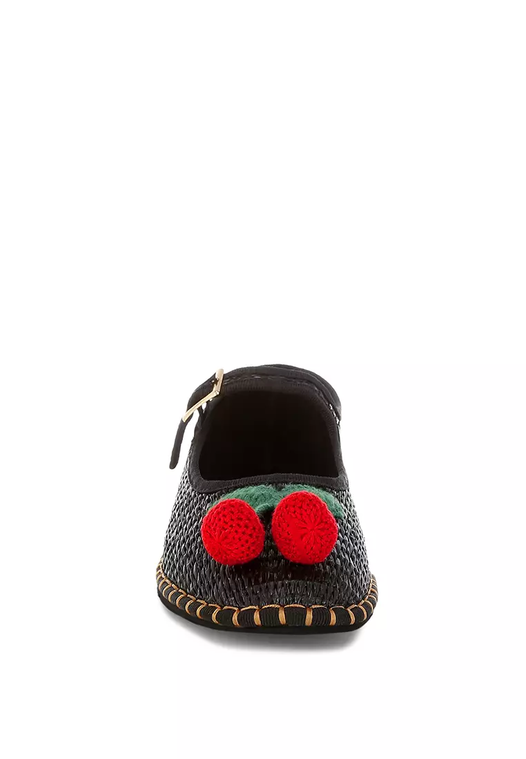 Sepatu Mary Jane Beraksen Ceri Warna Hitam