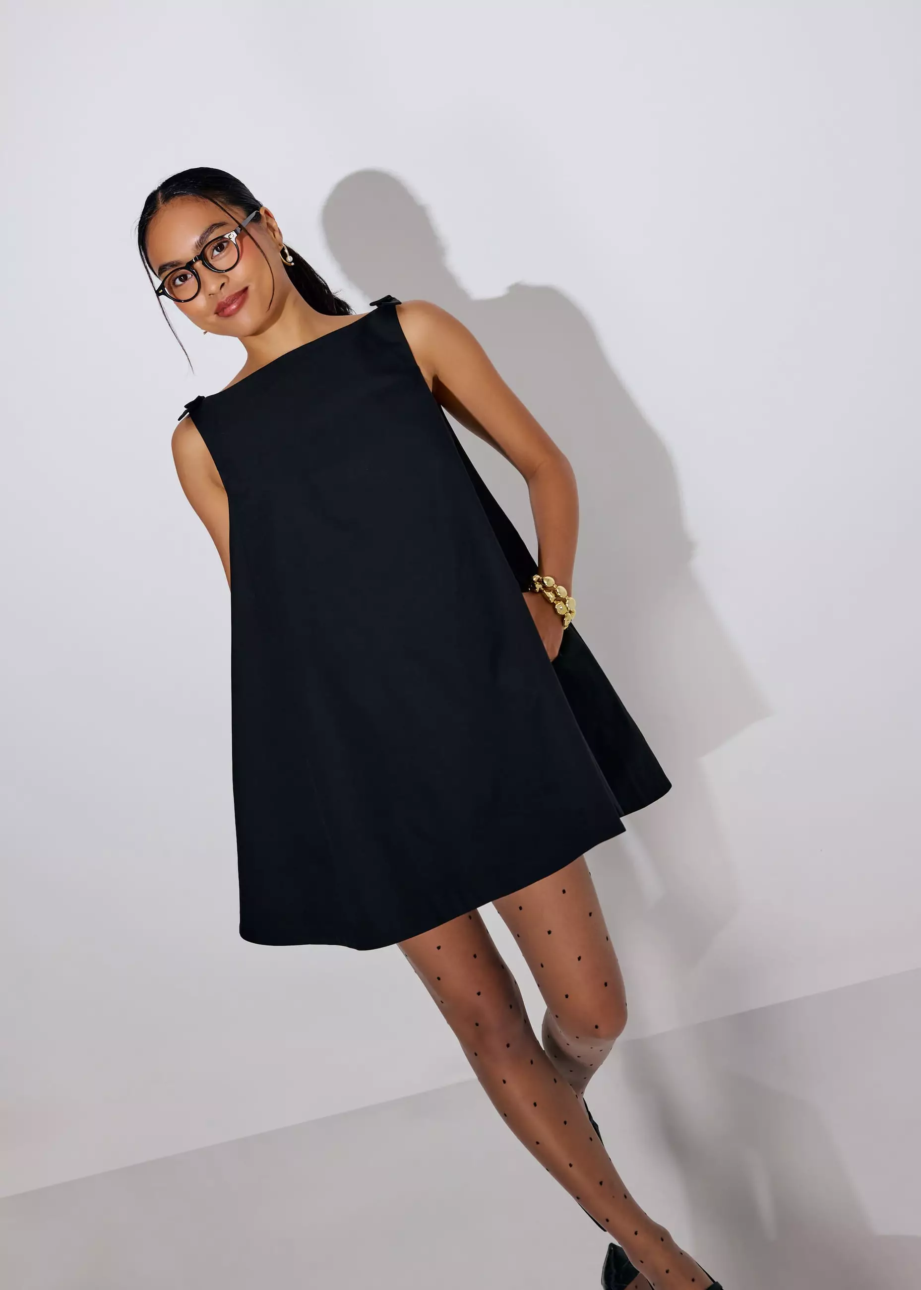 Dress Wanita - Boat Neck Swing Mini Dress