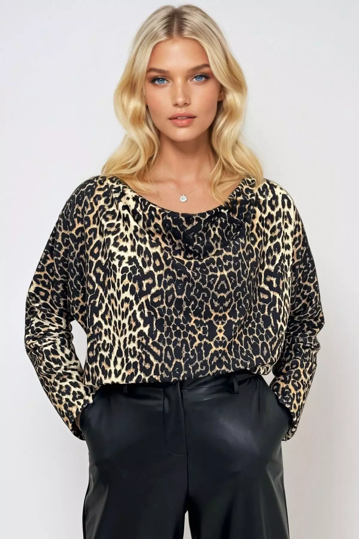 Women's Leopard Degaje Collar Wide Cut Knitted Blouse