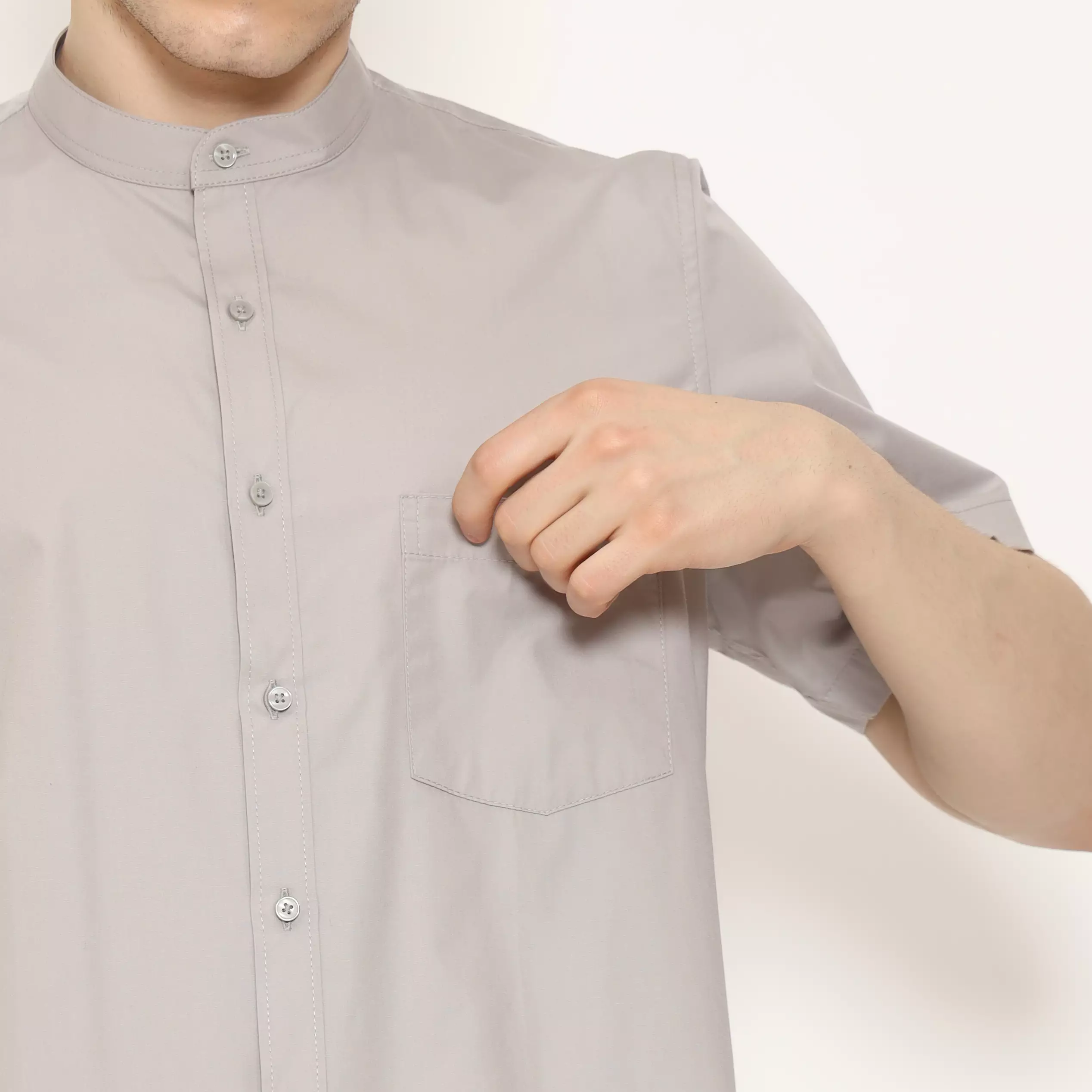 LAWELL ALARA-S Baju Koko Pria Lengan Pendek Regular Fit Kerah Mandarin Polyester Cotton Premium Warna Light Grey