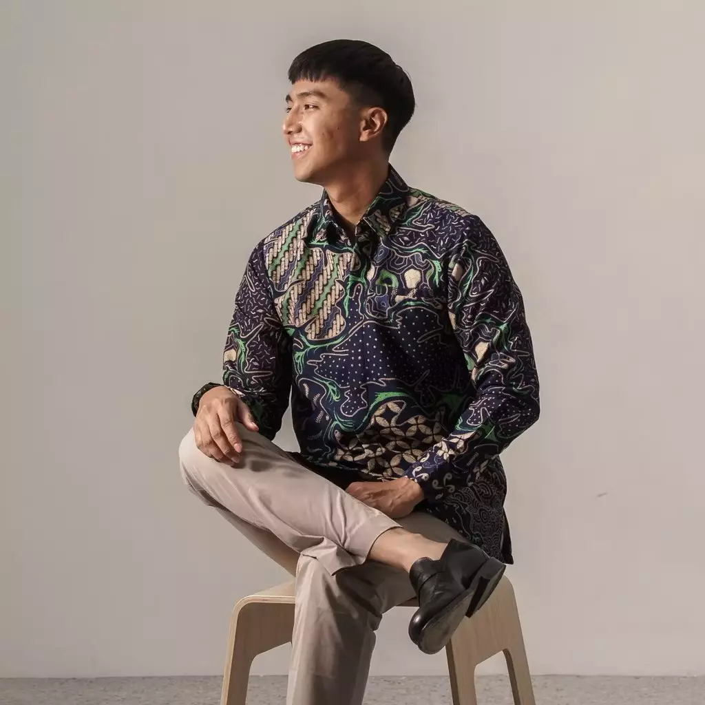 Pakusadewa - Kemeja Batik Pria Lengan Panjang