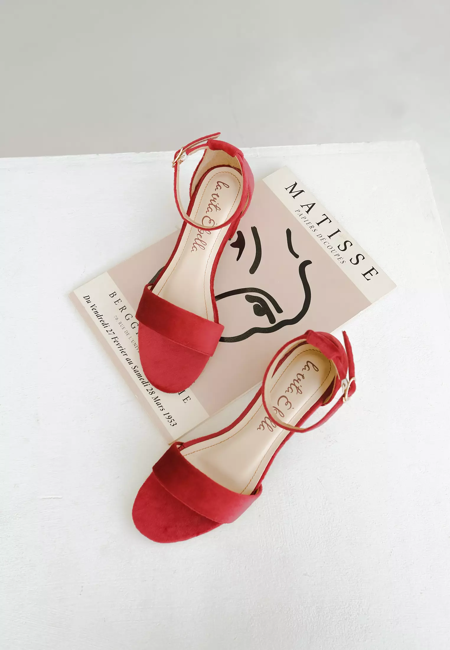 Blanche Ankle Strap Sandal Block Heels Wanita Suede Velvet