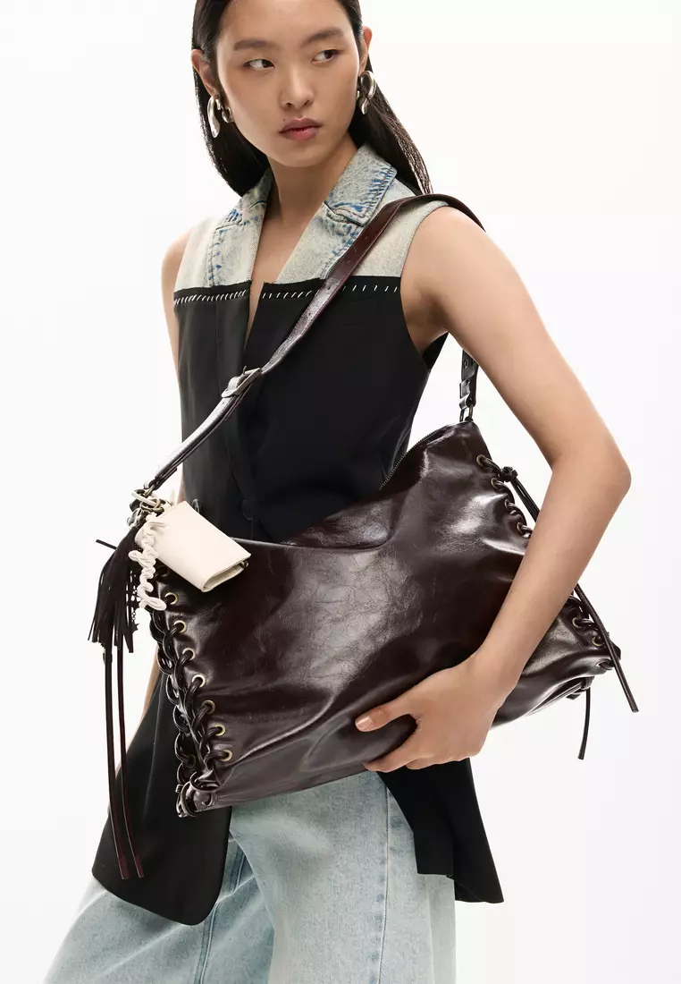 SHOULDER BAG