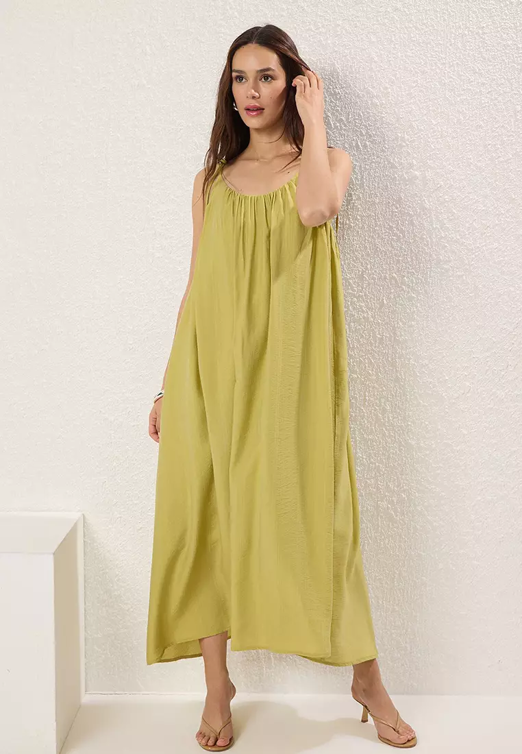 Oil Green Wide Cut Maxi Woven Dress TWOSS25EL00051