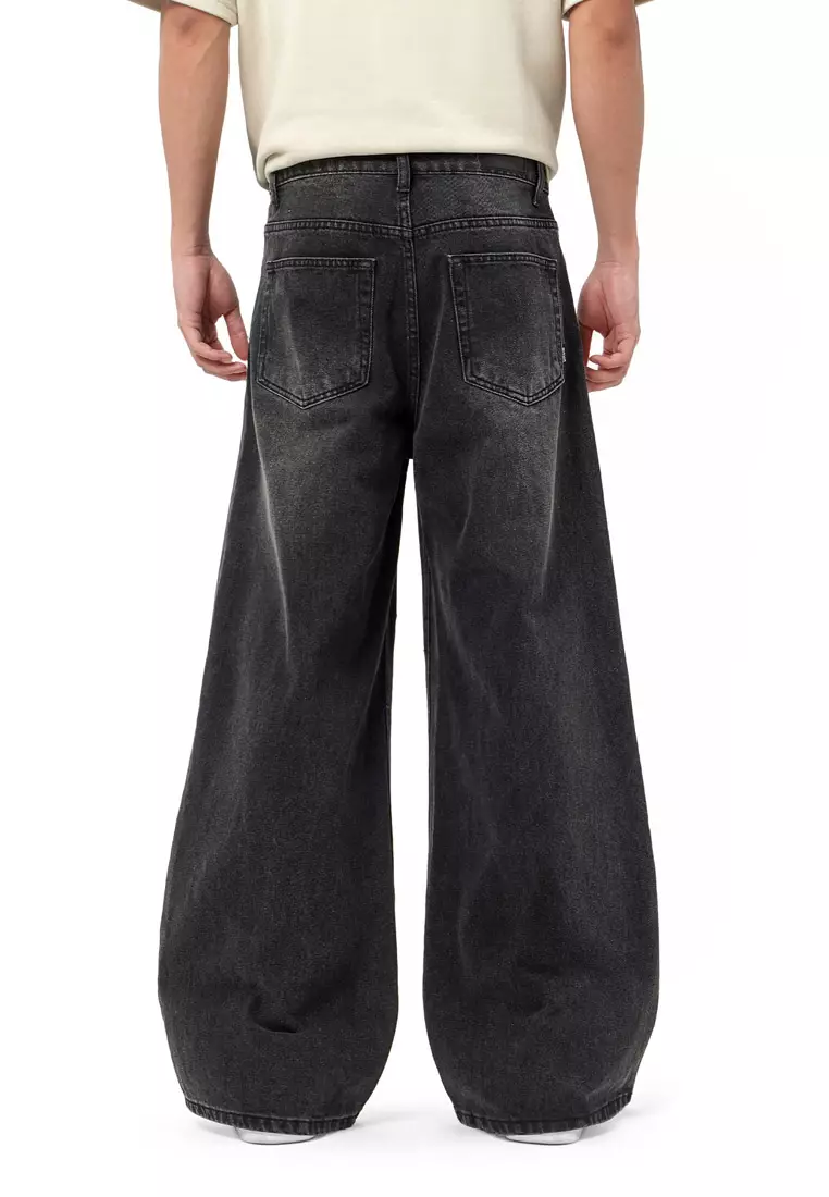 DRUM Select Studded Embroidery Baggy Jeans- Black