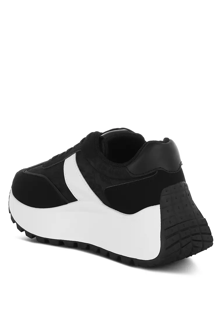 Sepatu Kets Bertali Anti Selip Tebal Warna Hitam