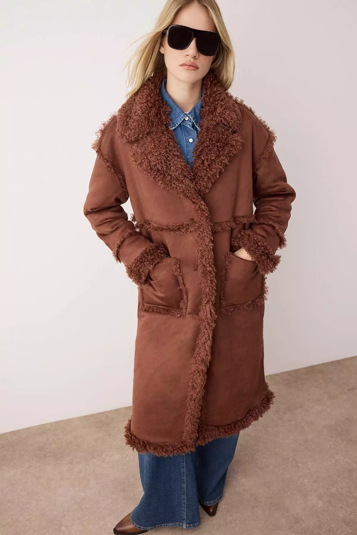 Brown Double-Sided Fur Mono Closure Oversize Long Suede Coat