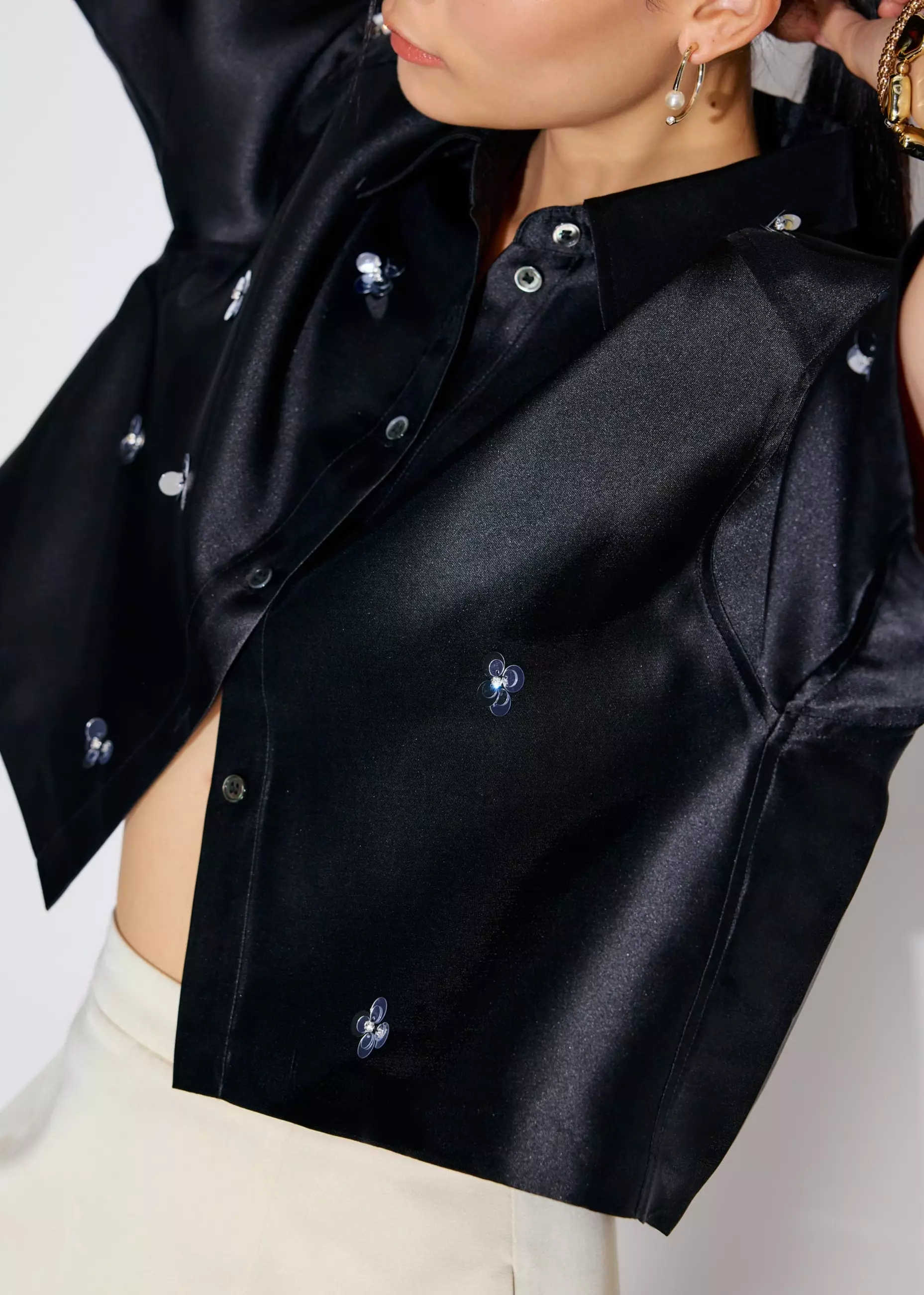Atasan Wanita - Embellished Satin Collared Boxy Crop Shirt