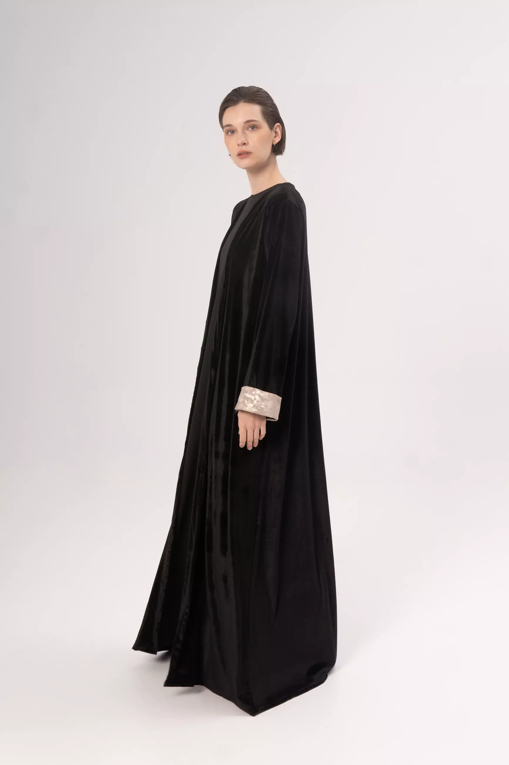 DEMURE&CO - DESSENTIALS AMANI VELVET ABAYA IN BLACK - PREMIUM BLUDRU FABRICS - DAILY WEAR ABAYA