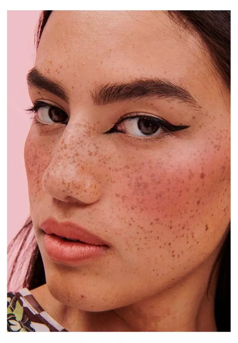 Benefit Shellie Warm-Seashell Pink Blush