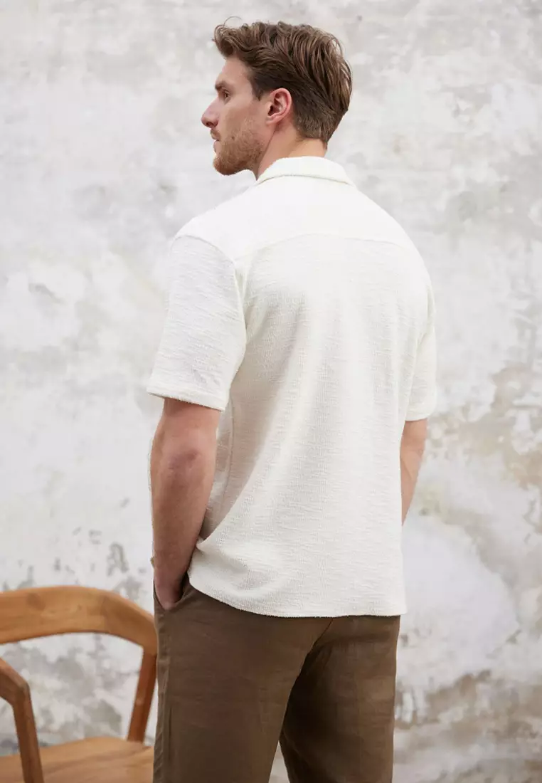 White Regular Fit Textured Tok Fabric Men's Shirt TMNSS25GO00067