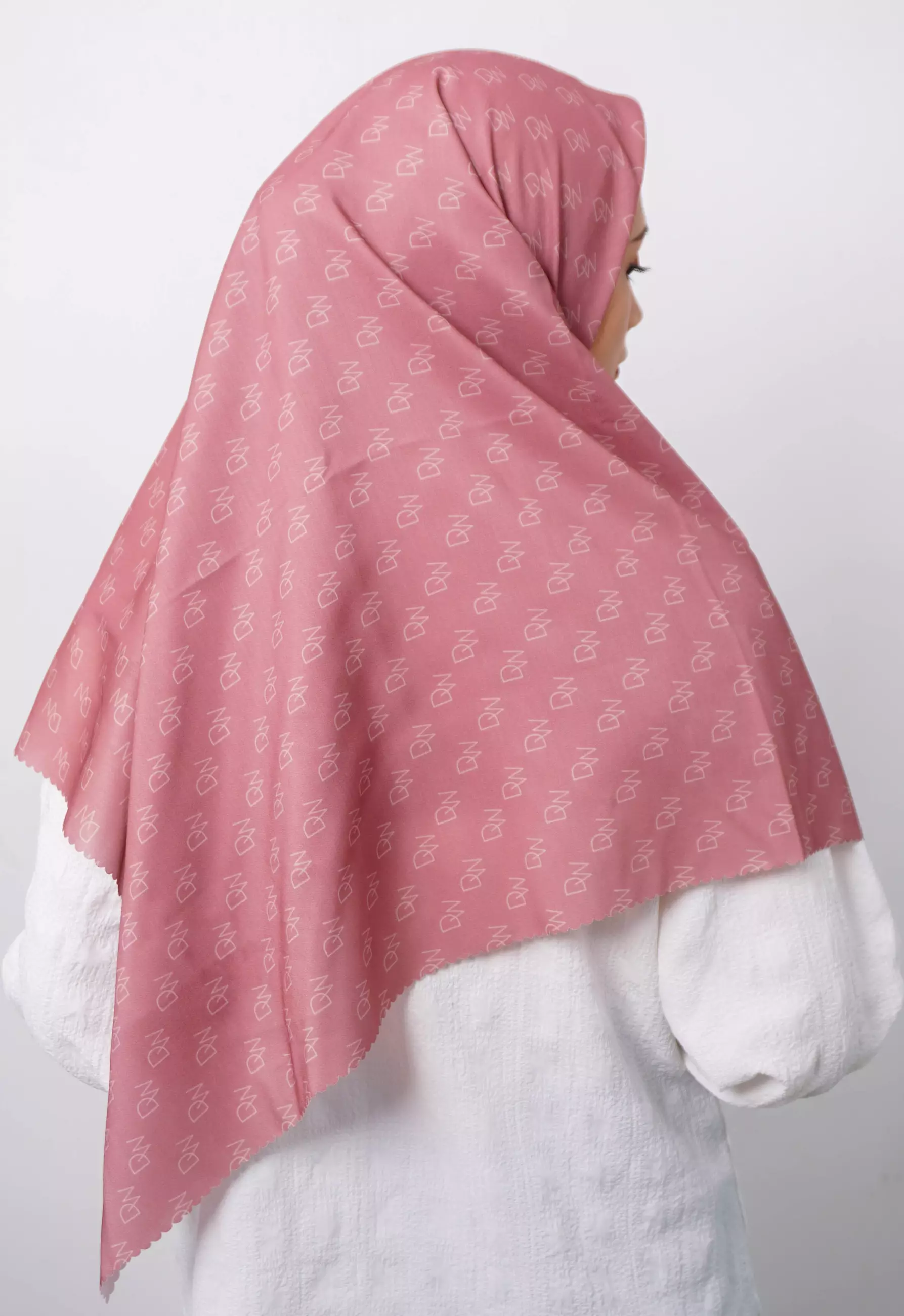 WK070 Kerudung Segi Empat Mauve Purple Mauve Premium Anti Mleyot Anti Kusut Anti Lecek Purple Mauve