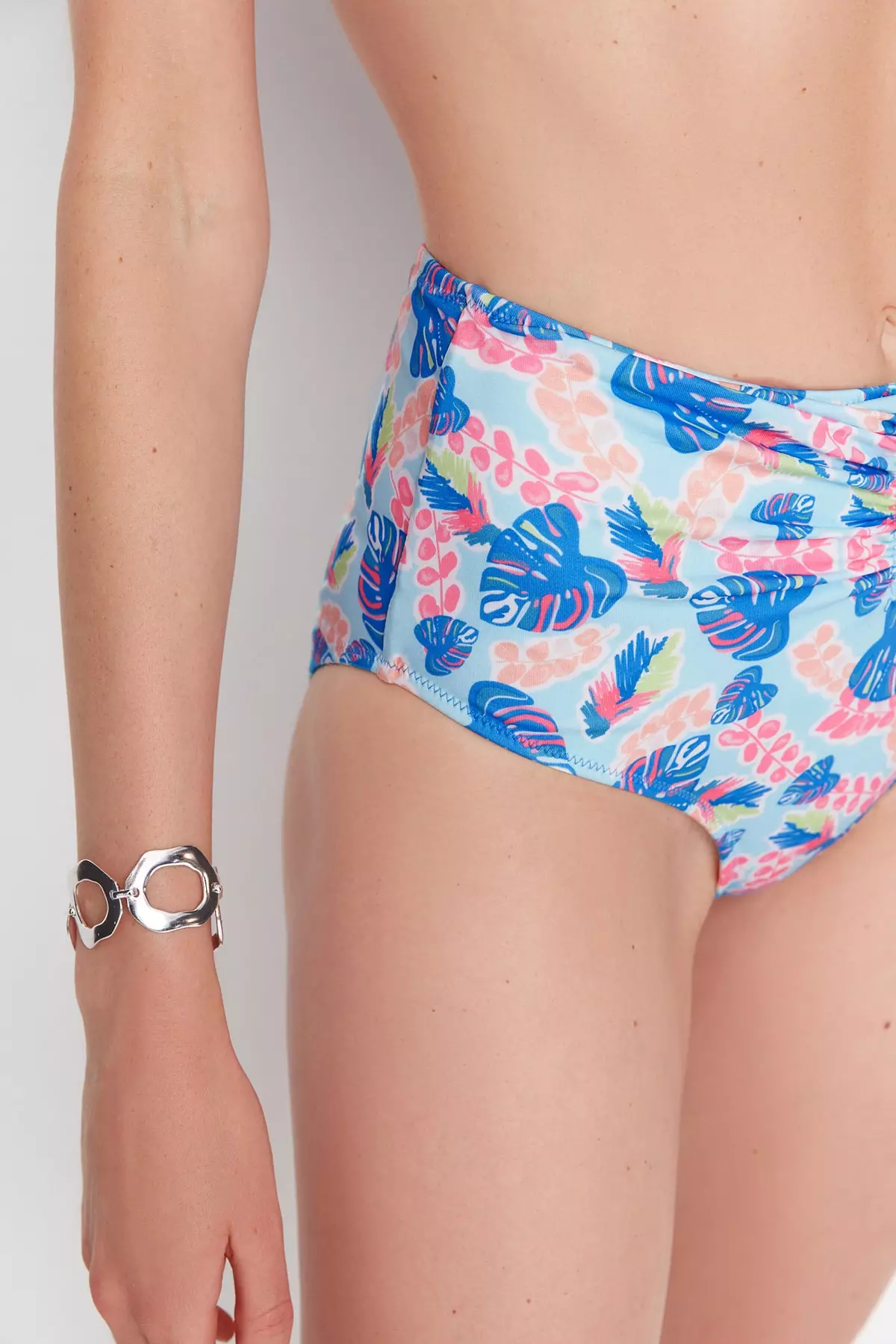 White floral deals high waisted bikini