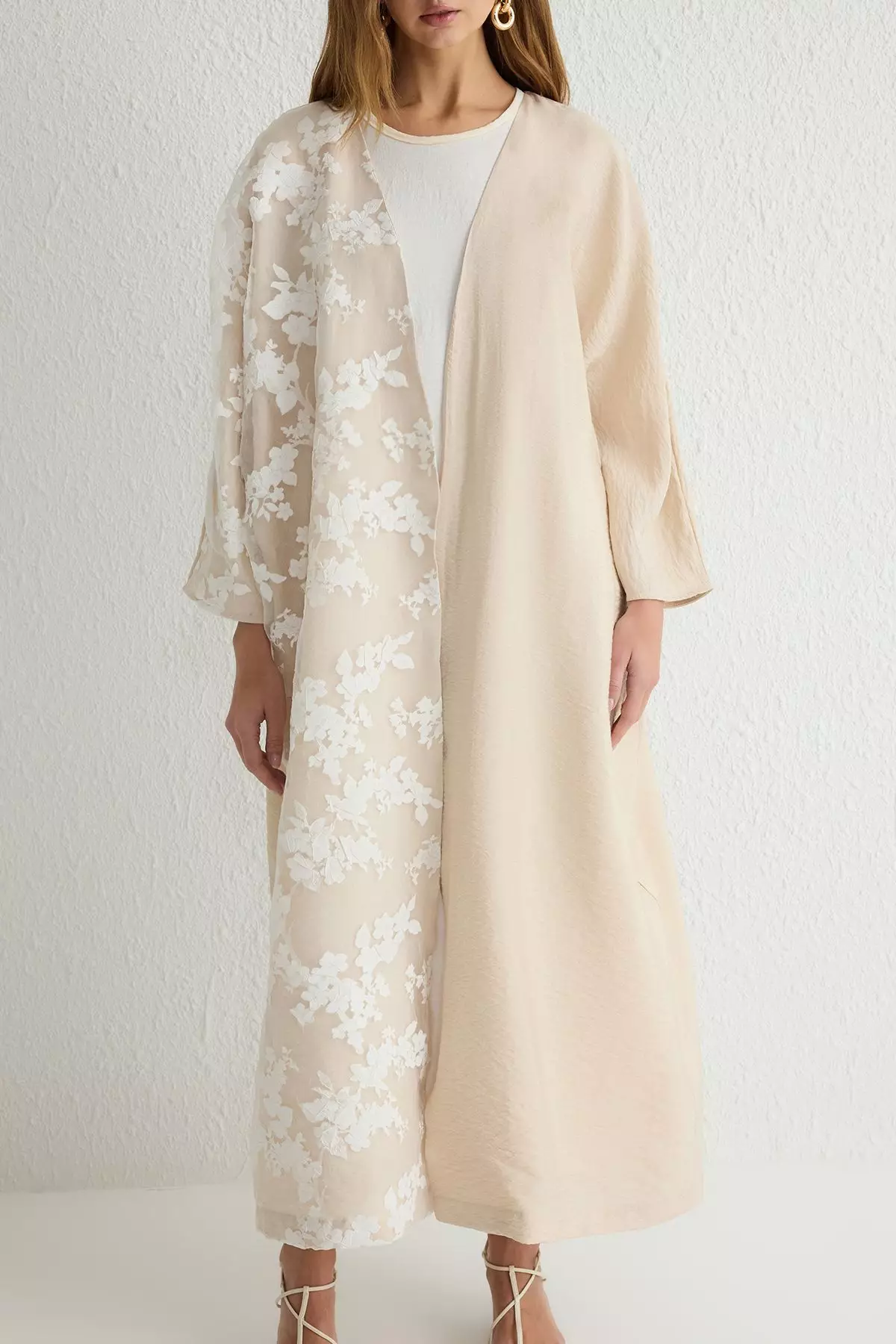 Stone Organza Detailed Floral Woven Cape & Abaya & Kimono TCTSS25KF00001