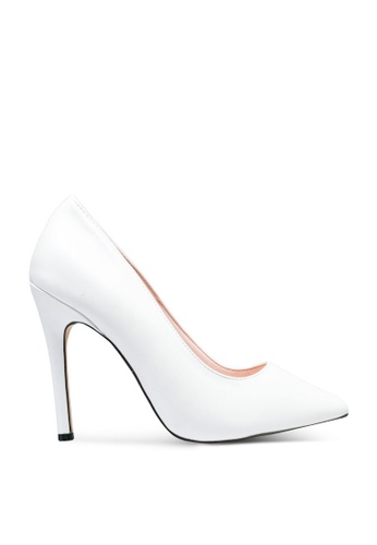 white pump