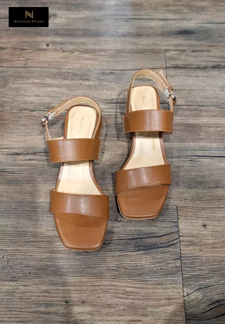 Nicholas Edison Heel Aiko Brown