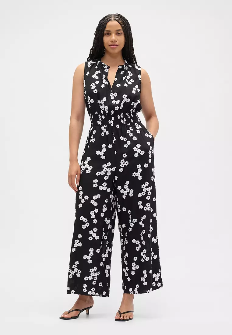 Buy GAP Sleeveless V-Neck Smocked Waist Jumpsuit 2025 Online ZALORA