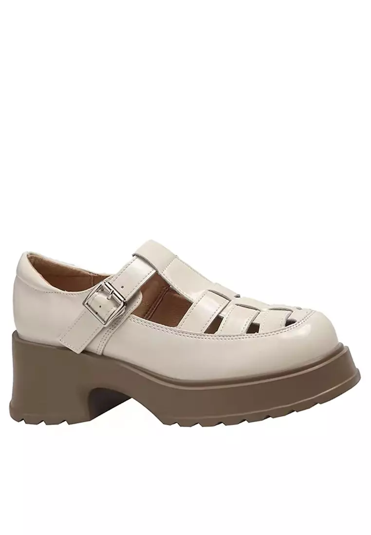 Discount on Twenty Eight Shoes  shoes - SKU: Platform Woven Faux Patent Leather Rome Sandals TLD2993-8