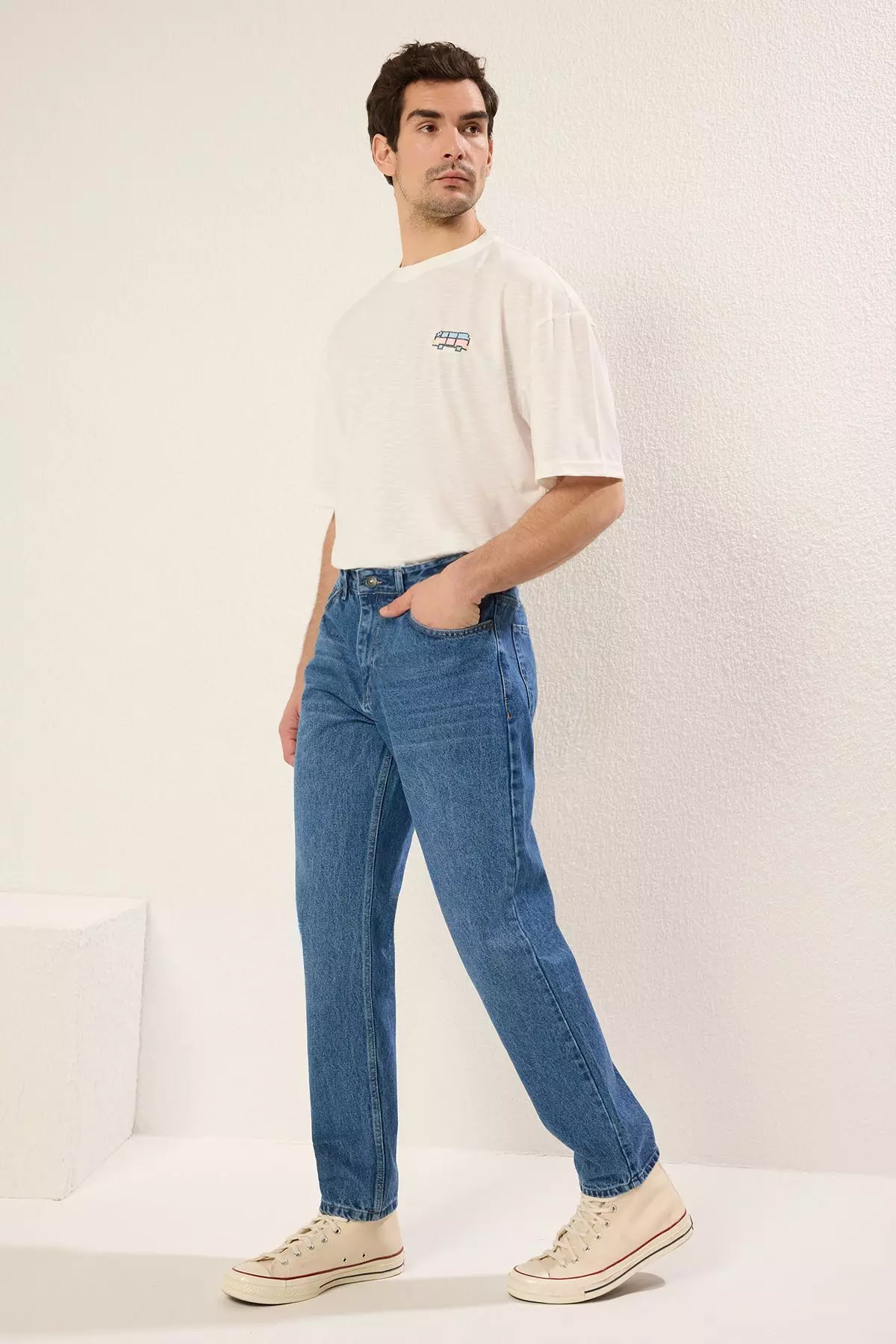 Essential Fit Jeans