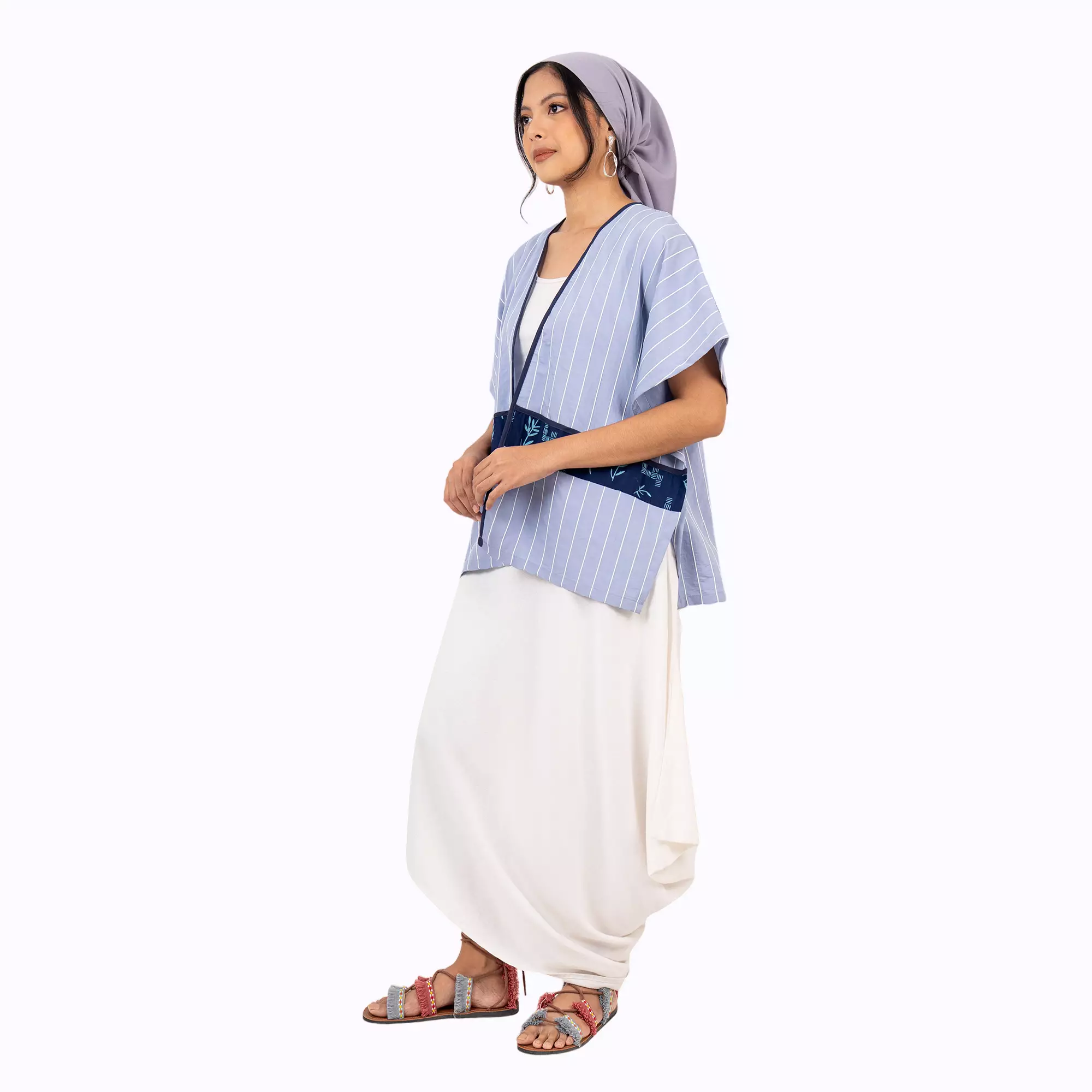 Blazer Outer Batik Wanita - Bhatara Batik Mischa - Atasan Batik Modern Lengan Pendek