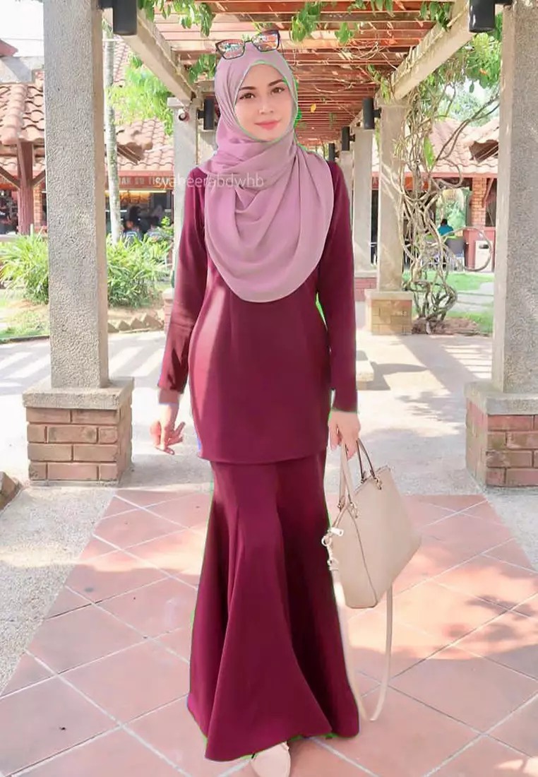 Rina Kurung in Magnate Purple