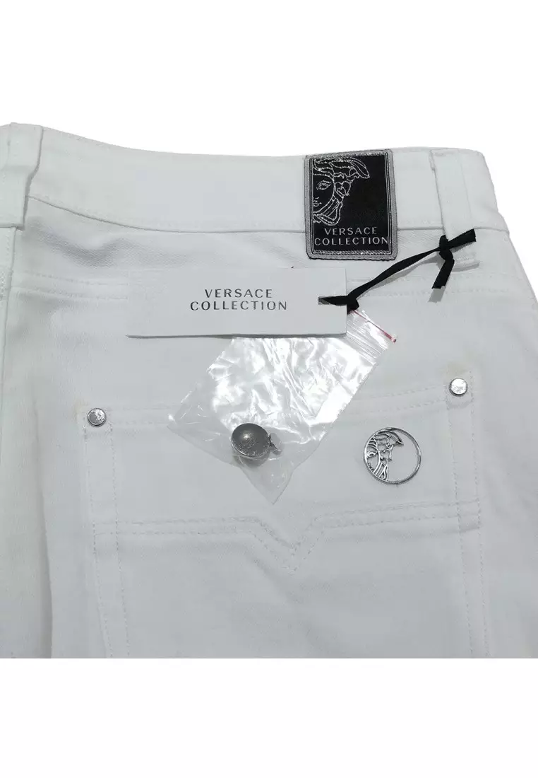 VERSACE Pre-loved Versace Patch Detail Jeans for Men in White - O2 ...
