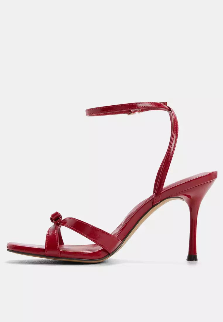 Leesia Heels