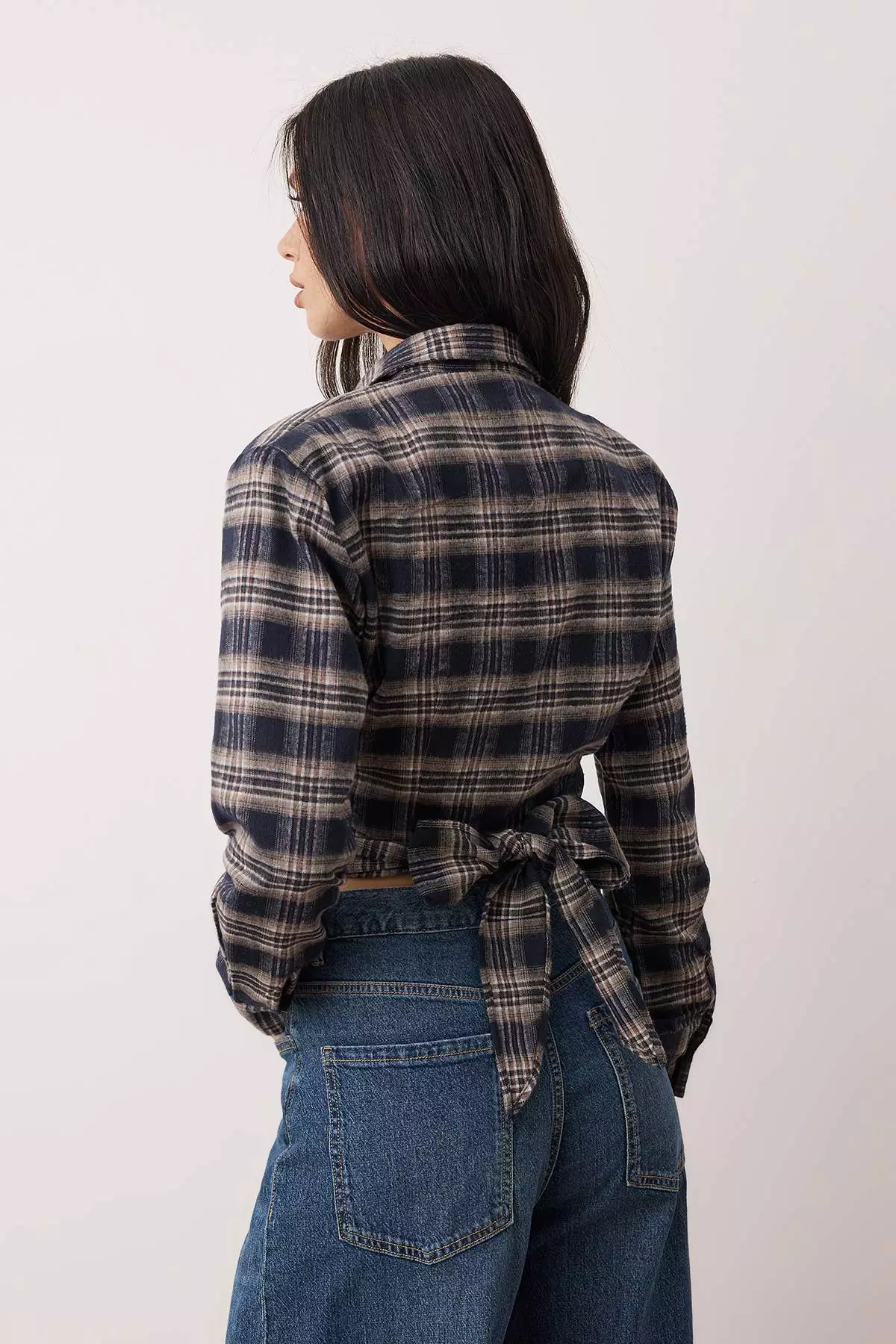 Brown-Multicolored Plaid Tie Back Flannel Shirt Twoaw26Go128