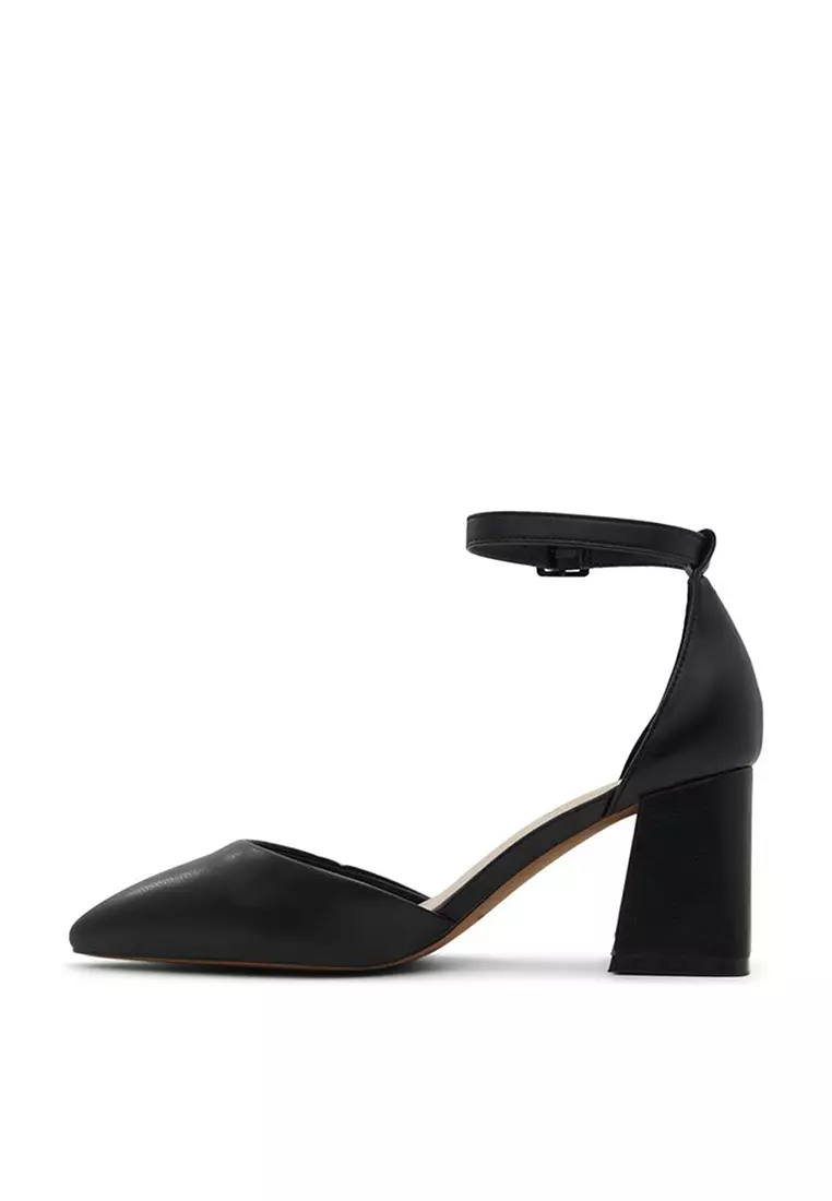 Daliaa Pointed Toe Block Heels