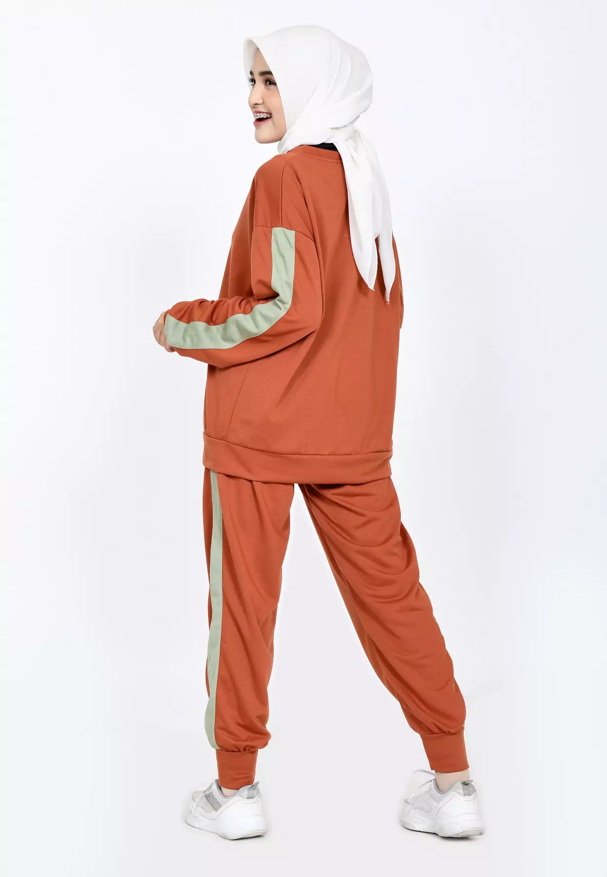 SET Training Sporty Amala