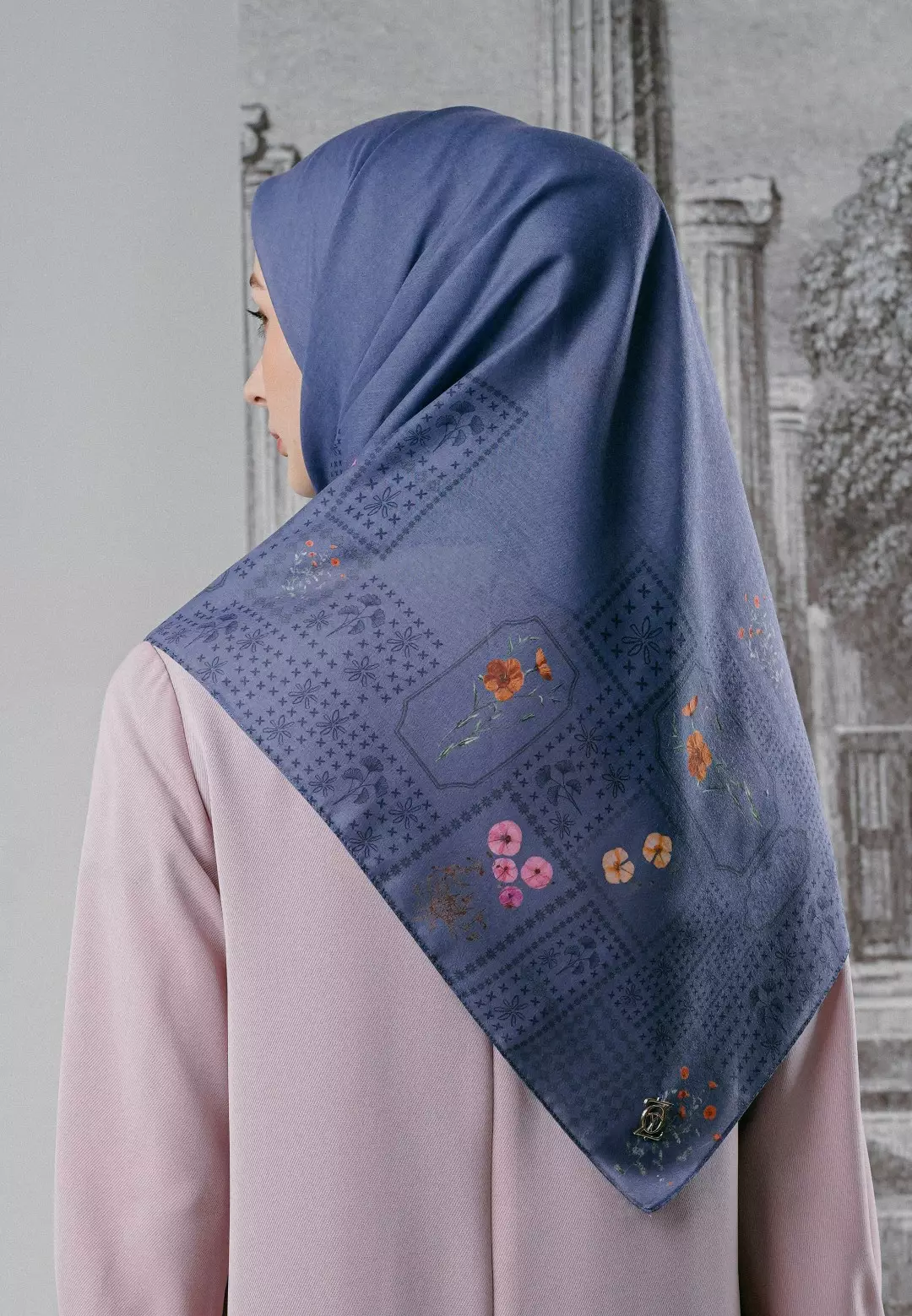 FIORELLA  Scarf Light Navy - Kerudung Hijab Segiempat Motif With BOX - Bahan Nesla - Ukuran 115x115