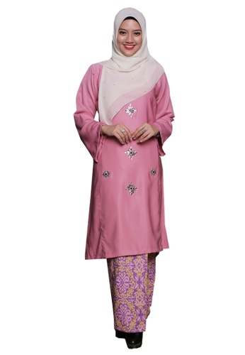 Percikan Cahaya 05 from Hijrah Couture in Pink