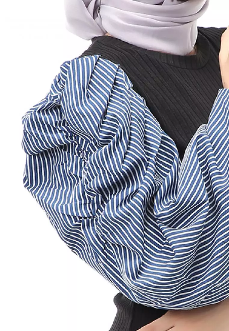 Kartika Blouse Muslimah Atasan Wanita Long Sleeve Motif Strip Regular Fit - Hitam