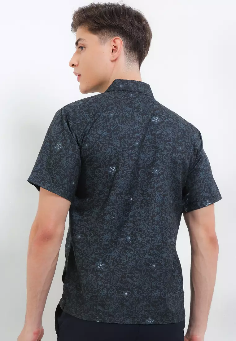 Lakeswara Kemeja Batik Exclusive Premium Pria Casual Modern Lengan Pendek