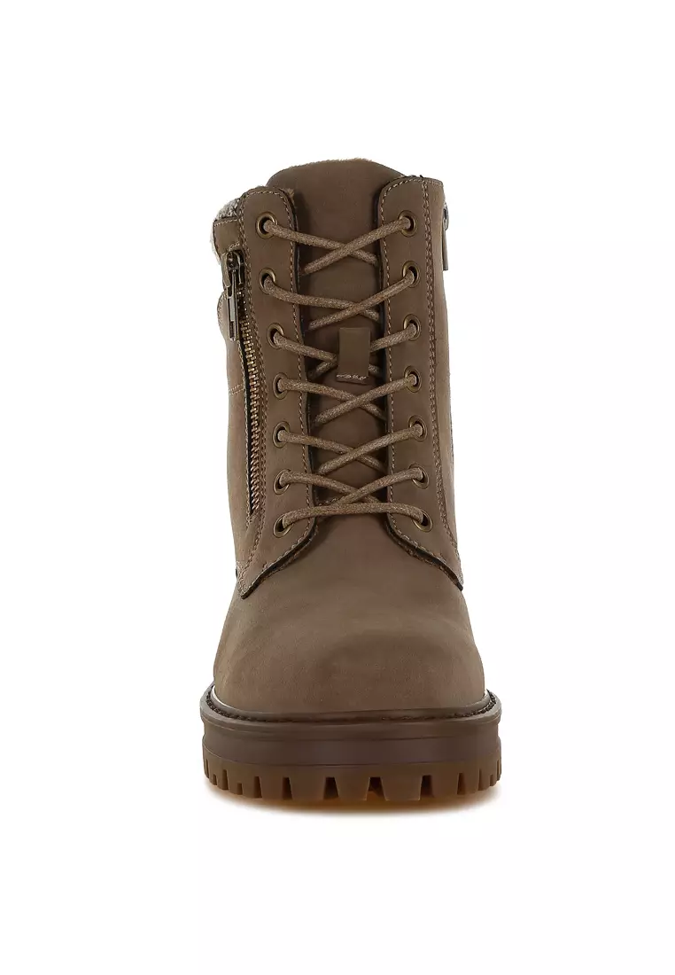 Knitted Collar Zip-Up Hiker Boots in Taupe