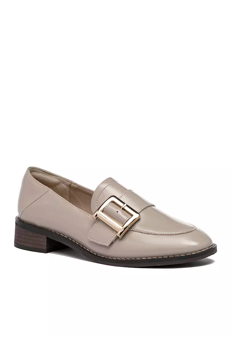 Buckle Strap Glossy Leather Loafers TH128-8
