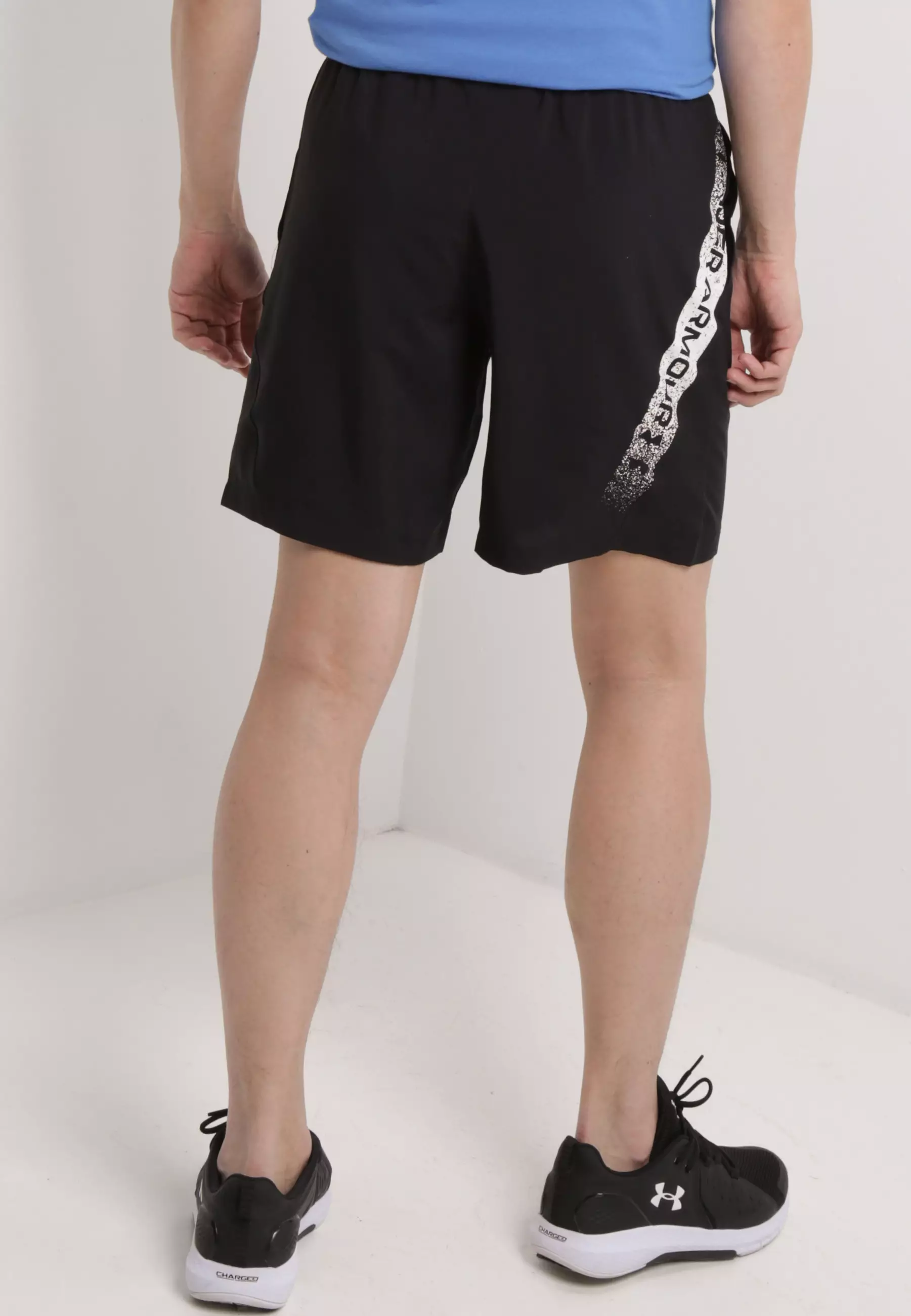 Woven graphic short outlet