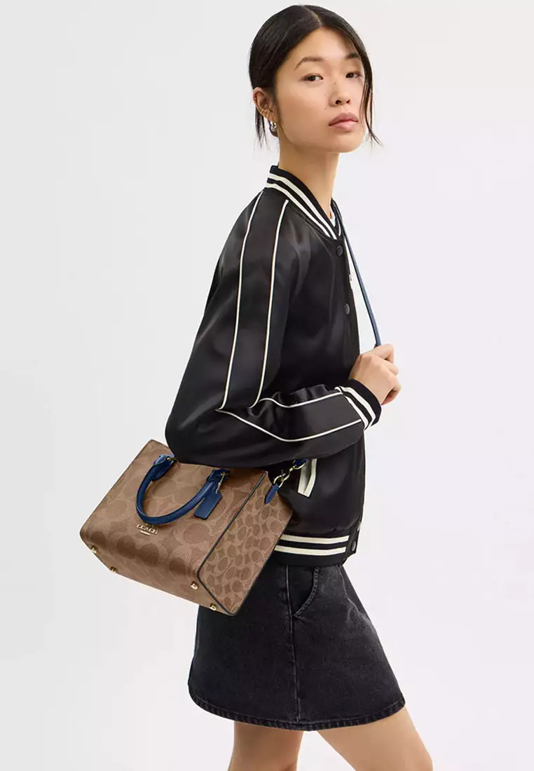 Maggie Small Tote Bag In Signature Canvas