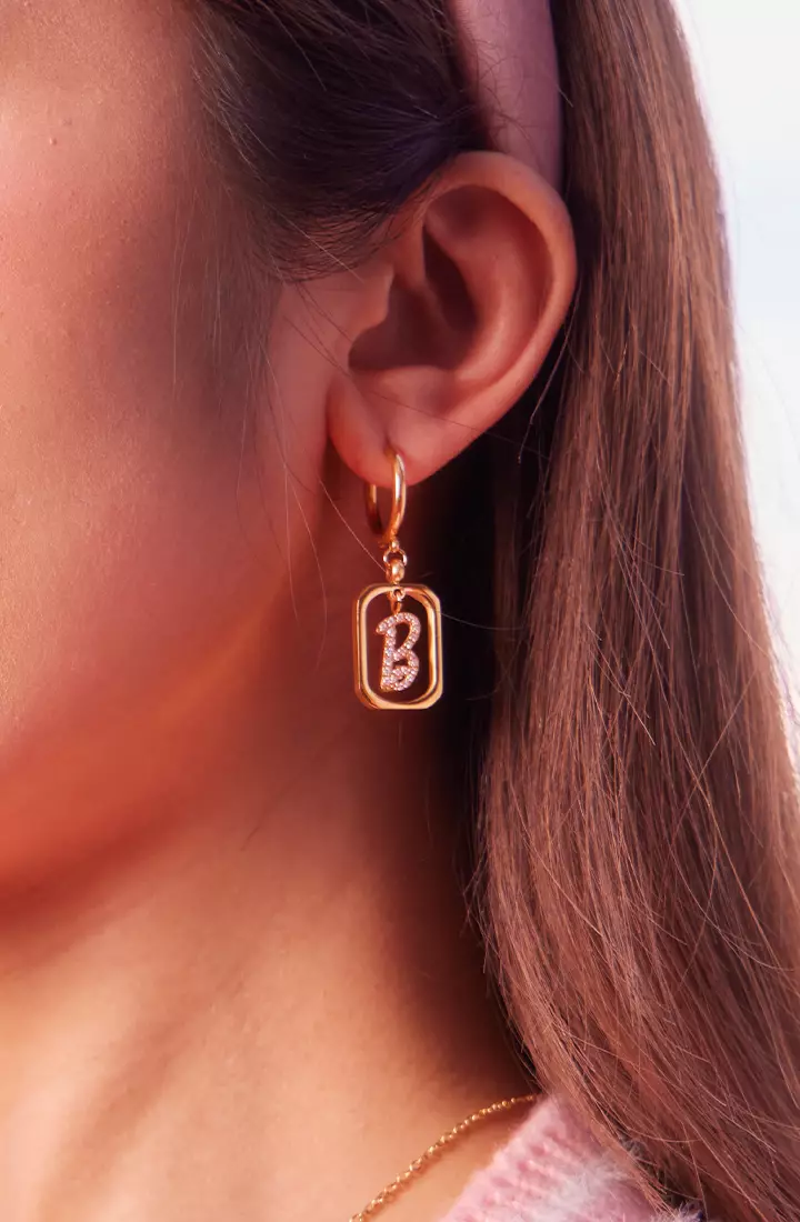Barbie™ x Celovis Limited Edition Iconic B Pendant Earrings (Gold)