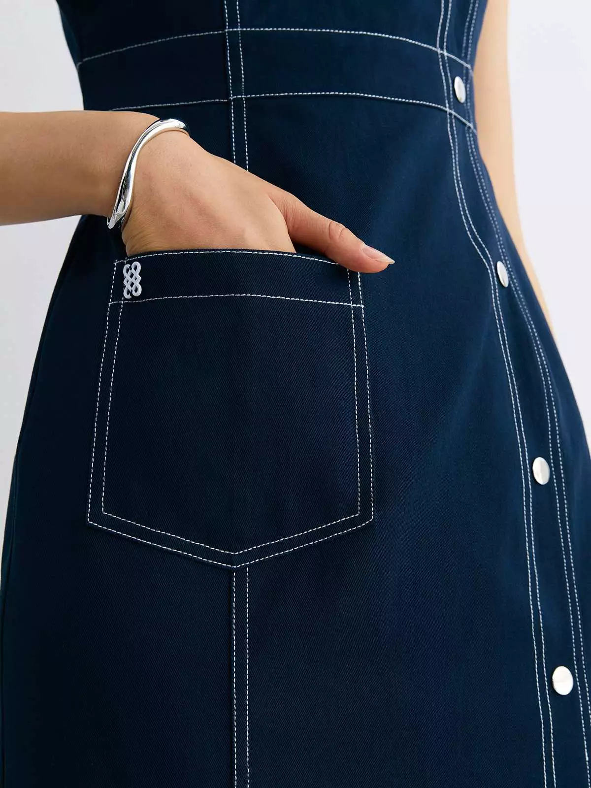 Pomelo - Dress Wanita - Contrast Stitching Detail Sleeveless Denim Mini Dress - Navy