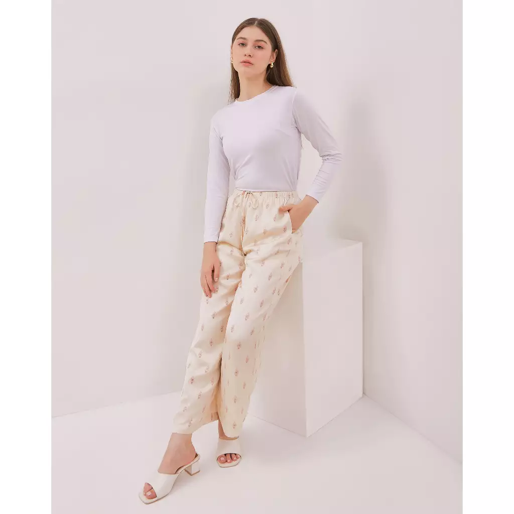 Urban Exchange Pants Shula Beige - Celana Kulot Panjang Prints Satin Cream