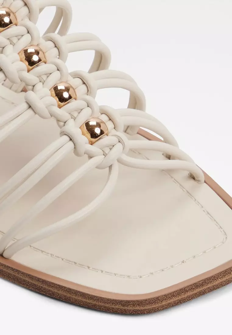 Unoma Flat Sandals