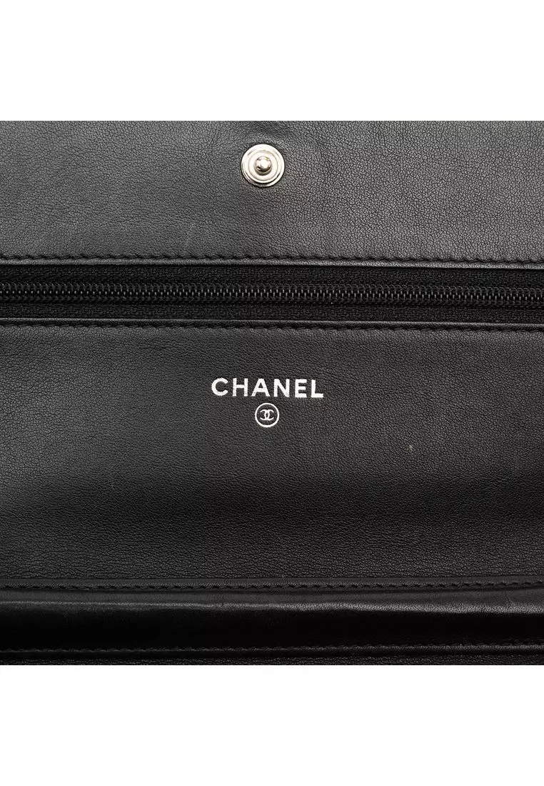 Pre-Loved Chanel Cc Embossed Patent Camellia Wallet On Chain