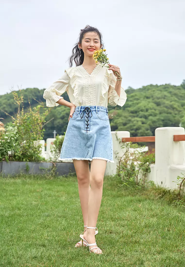 Ruffle V-Neck Lace Top