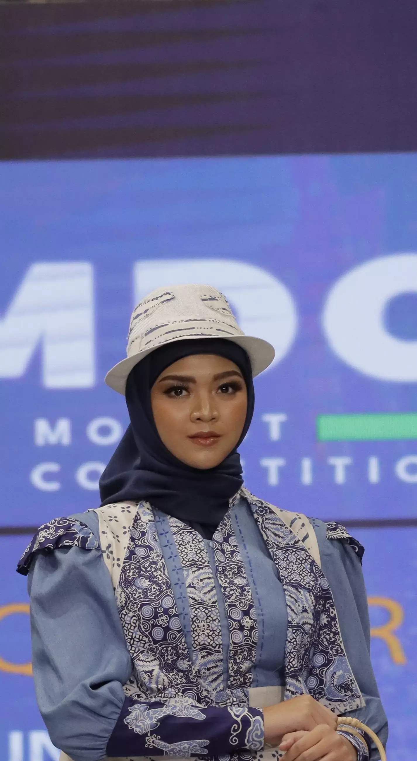 Topi Perca Putih