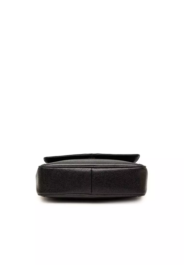 Pre-Loved Chanel Cc Caviar Front Pocket Bijoux Chain Camera Bag